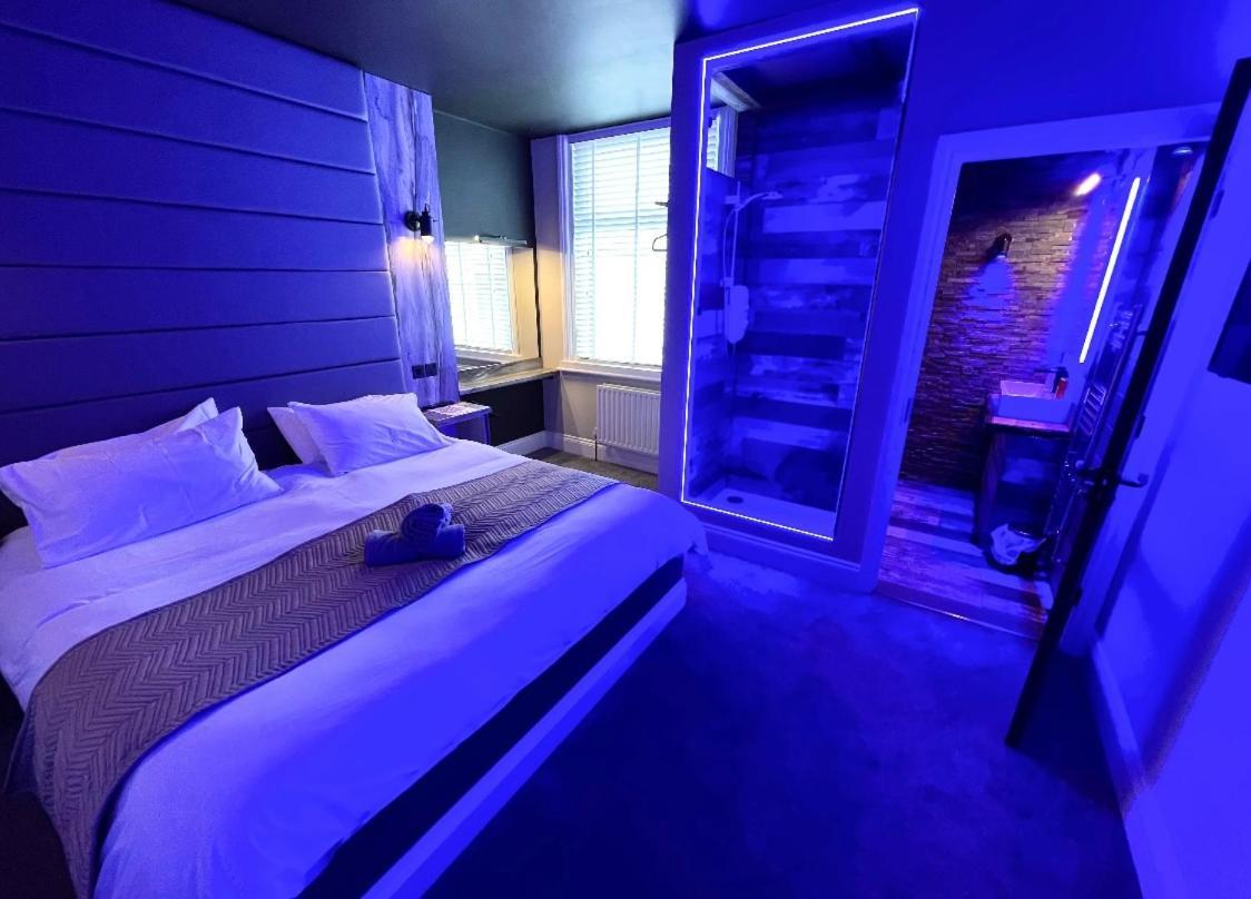 Breeze Suites - Luxury Group Accom - Sleeps 19 بلاكبول المظهر الخارجي الصورة