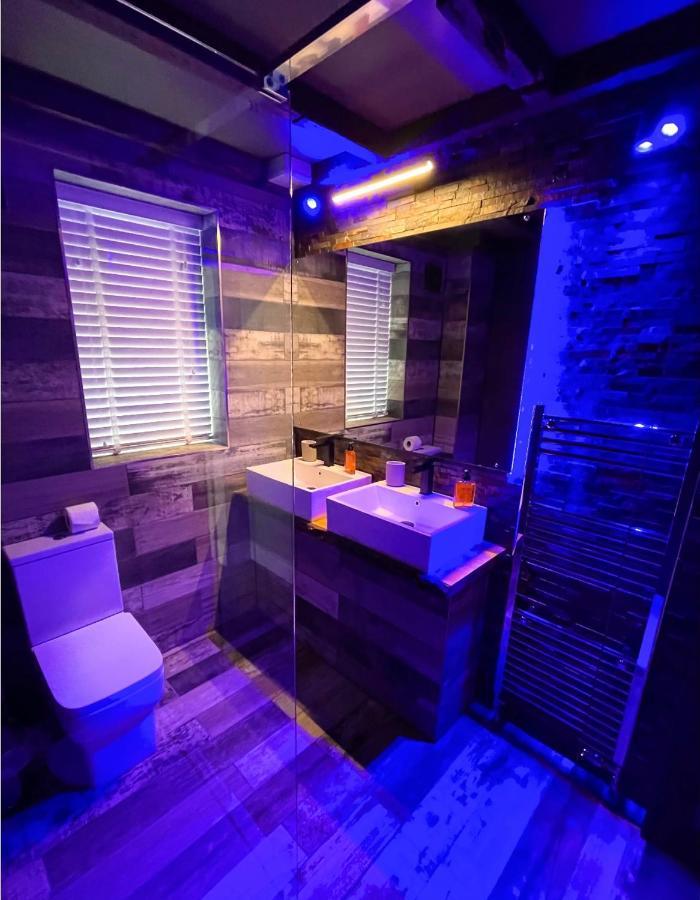 Breeze Suites - Luxury Group Accom - Sleeps 19 بلاكبول المظهر الخارجي الصورة