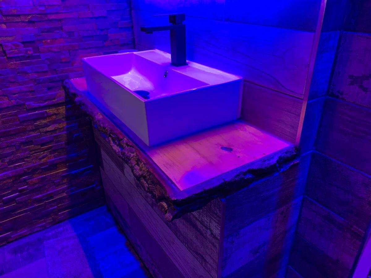 Breeze Suites - Luxury Group Accom - Sleeps 19 بلاكبول المظهر الخارجي الصورة