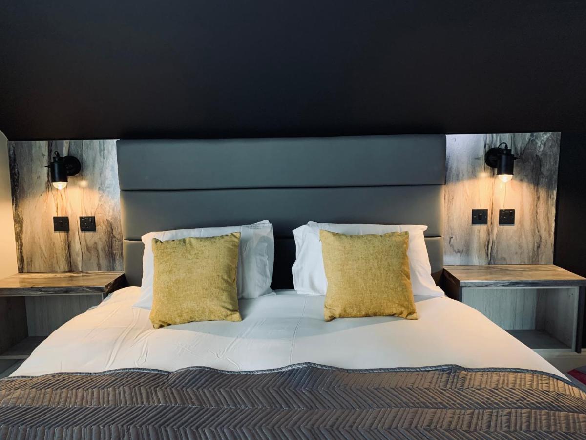 Breeze Suites - Luxury Group Accom - Sleeps 19 بلاكبول المظهر الخارجي الصورة