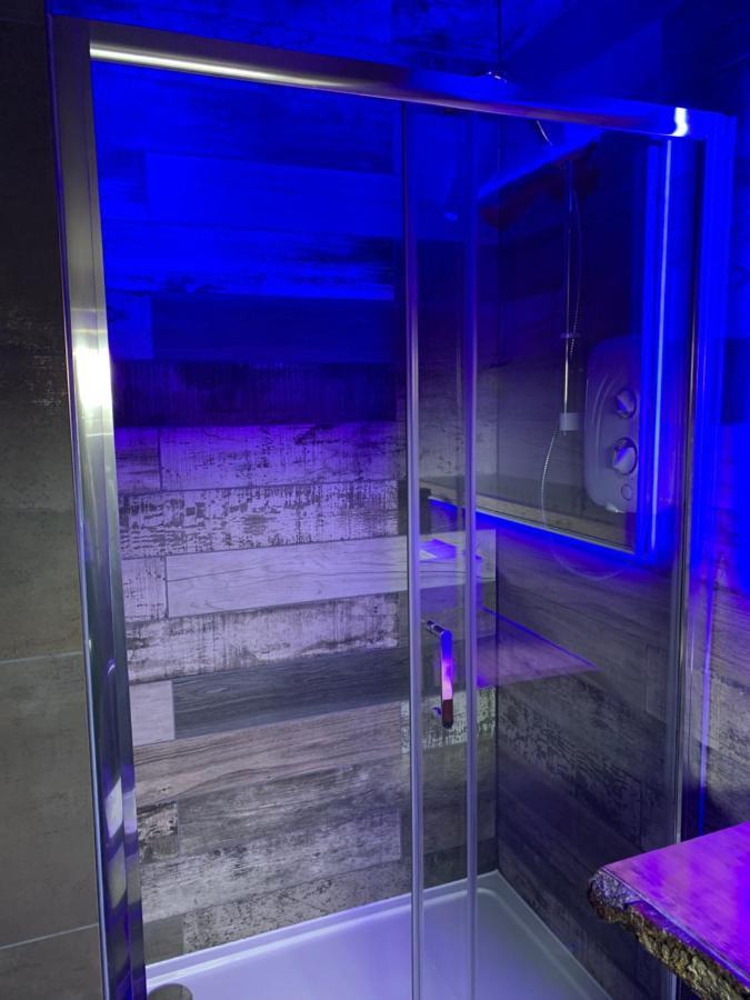 Breeze Suites - Luxury Group Accom - Sleeps 19 بلاكبول المظهر الخارجي الصورة